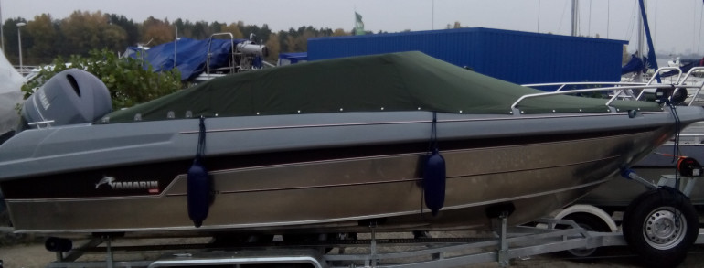 Covers and awnings for boats and yachts